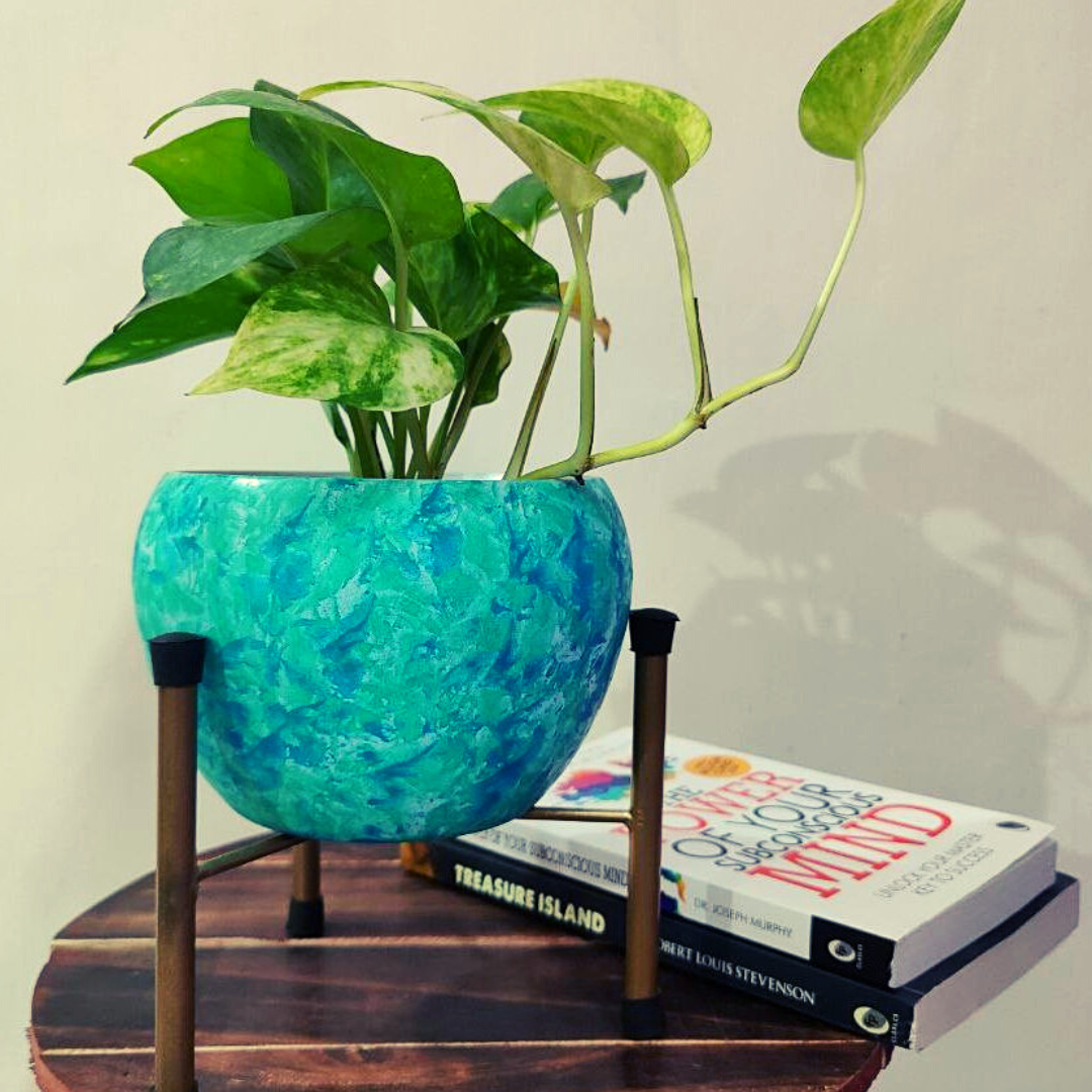 Homefrills Metal Planter Pot with Stand for Indoor Plants & Flowers Table Top Planter for Living Room, Home Decor Decorative Pots for Indoor Plants Rust Free Metal Planter (Colour- Green)